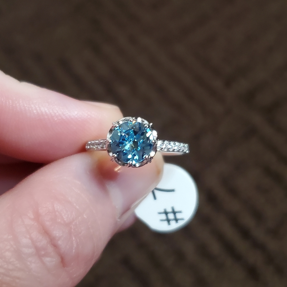 Sterling Silver Fragrant Jewels Ice Princess Ring
